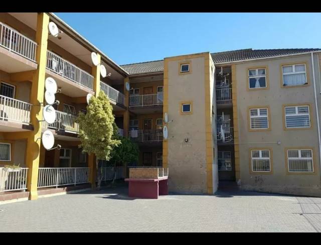 2 bed property to rent in CLOETESVILLE